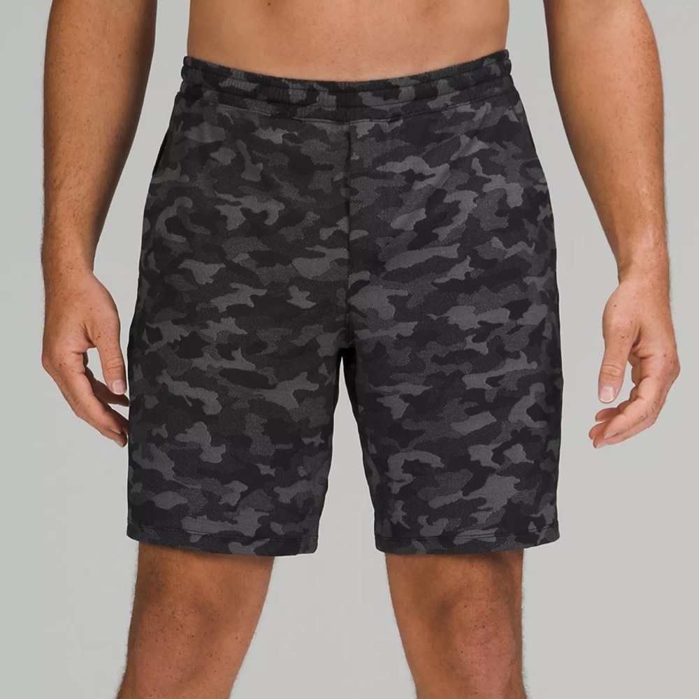 Brand new Lululemon Pace Breaker Short 9"